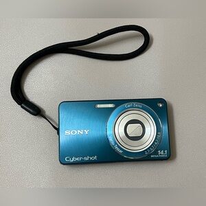 Sony Cyber-shot W350 14.1MP Digital Camera - Blue